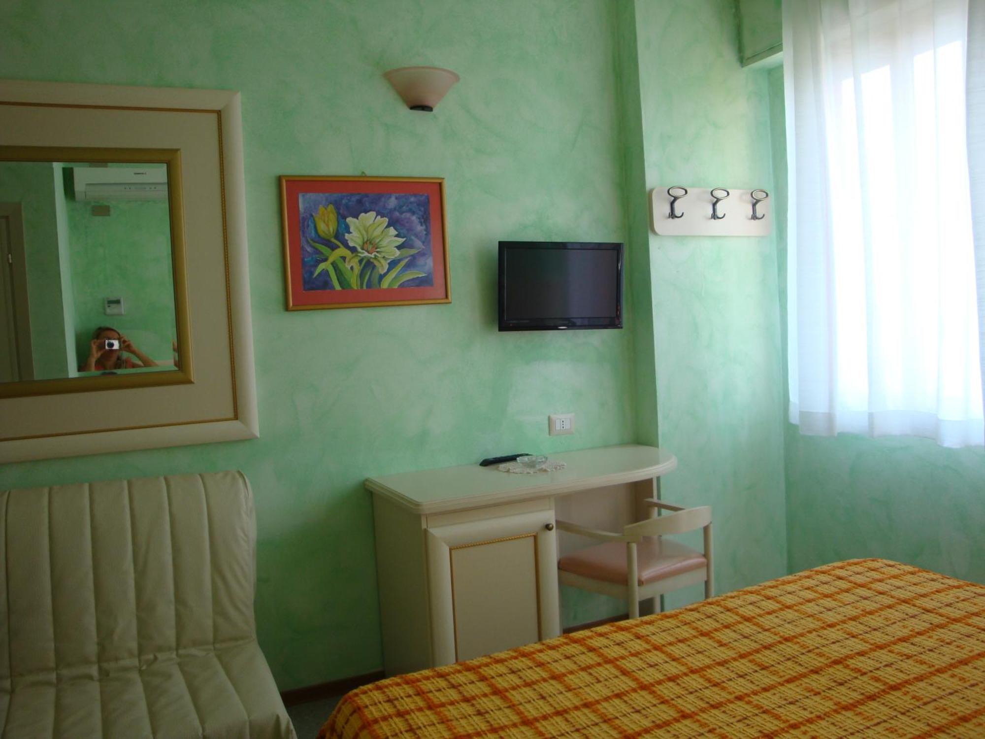 Hotel Prestigio Cesenatico Pokoj fotografie